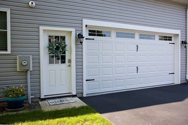 24/7 Emergency Garage Door Panel Replacement experts in New Beaver, PA